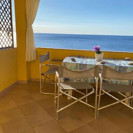 La Casa Gialla Cala Gonone Eksteriør bilde
