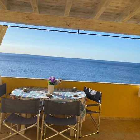 La Casa Gialla Cala Gonone Eksteriør bilde
