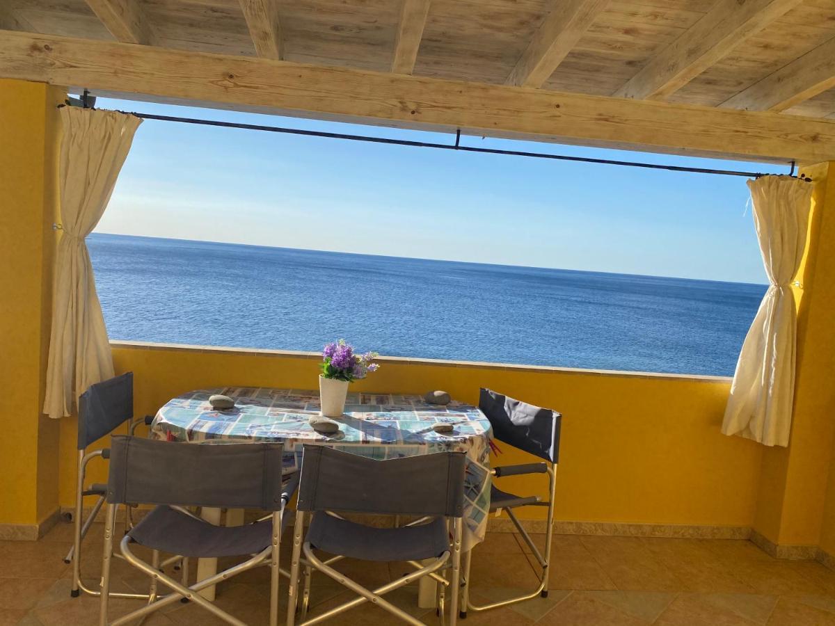 La Casa Gialla Cala Gonone Eksteriør bilde