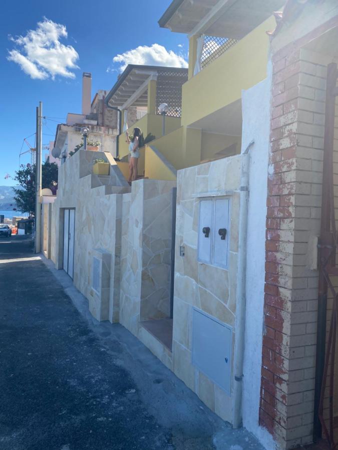 La Casa Gialla Cala Gonone Eksteriør bilde