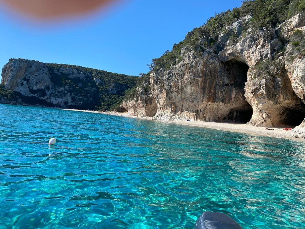 La Casa Gialla Cala Gonone Eksteriør bilde