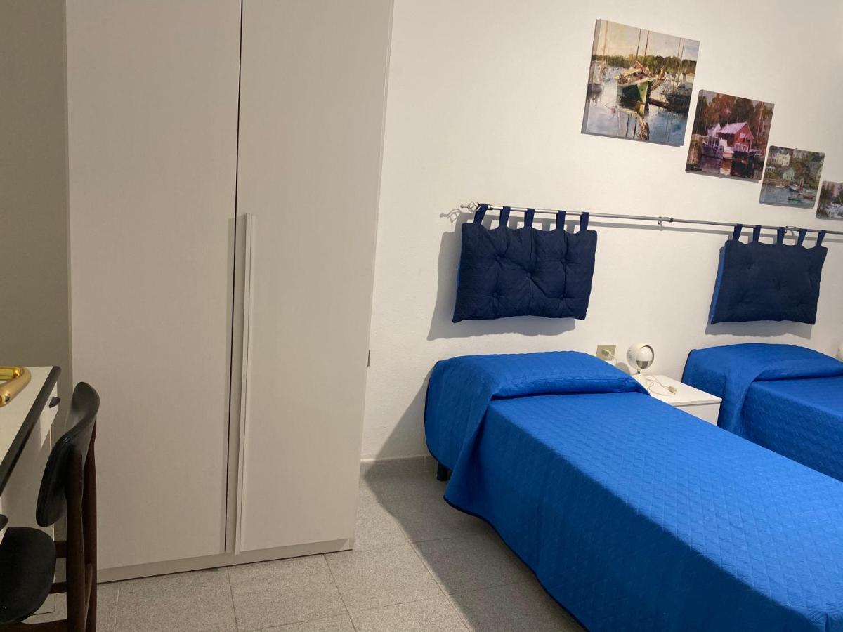 La Casa Gialla Cala Gonone Eksteriør bilde