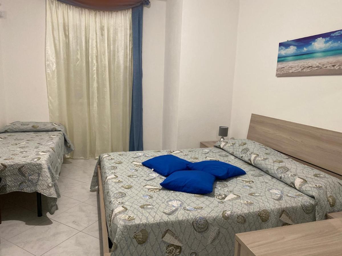 La Casa Gialla Cala Gonone Eksteriør bilde